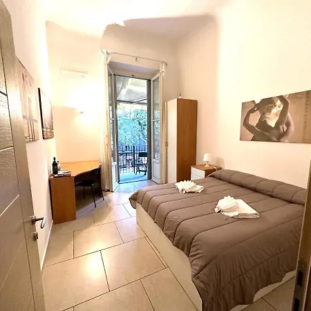 Doppia - Cost Con Bagno Privato Гостевой дом *