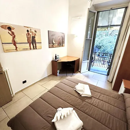 Guest house Camera Doppia - Low Cost Con Bagno Privato Florence